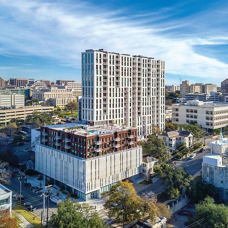 Club Wyndham Austin Hotel Exterior photo