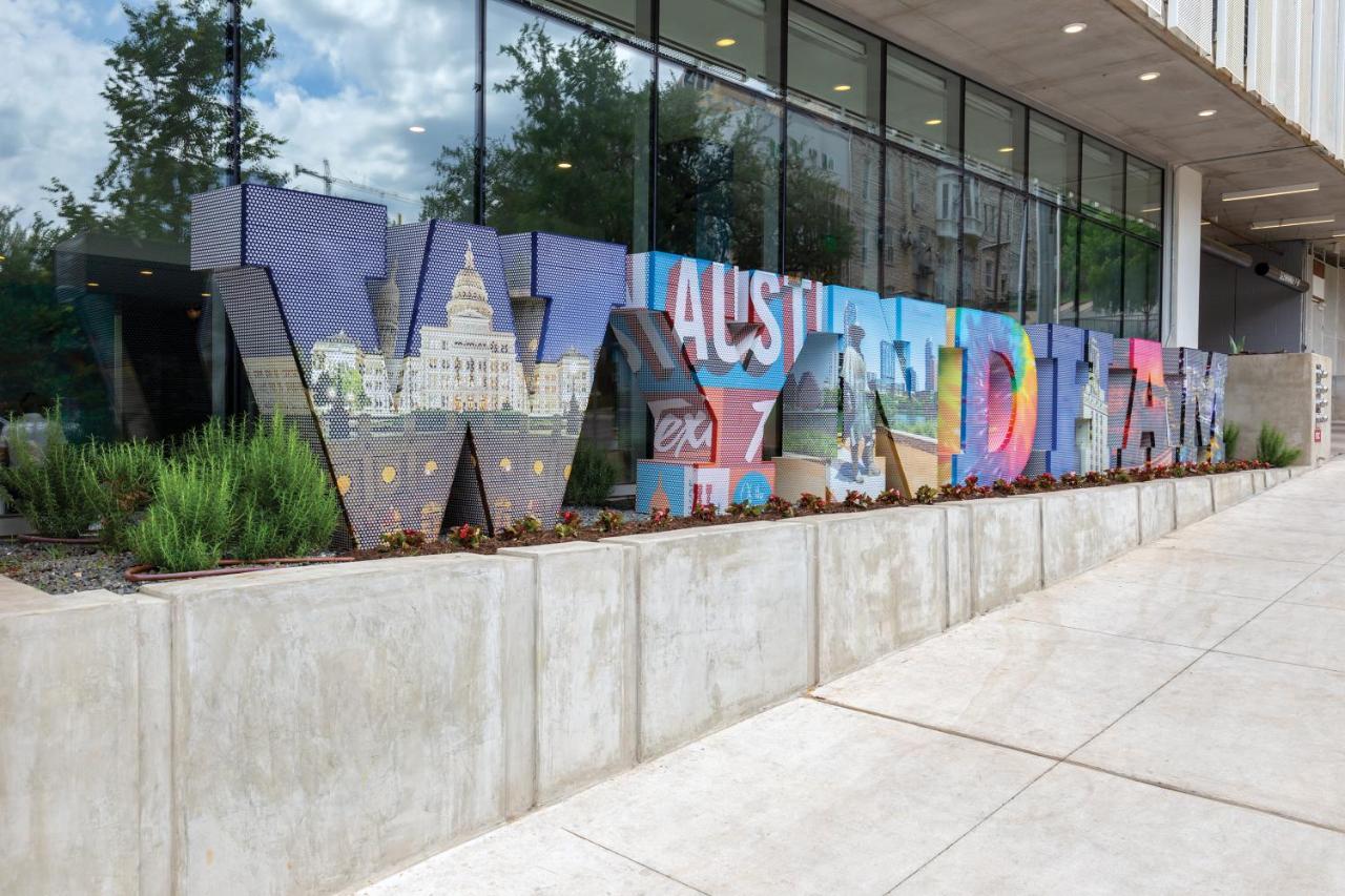 Club Wyndham Austin Hotel Exterior photo